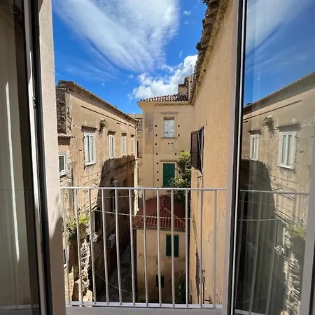 De Loca Bed & Breakfast 4*