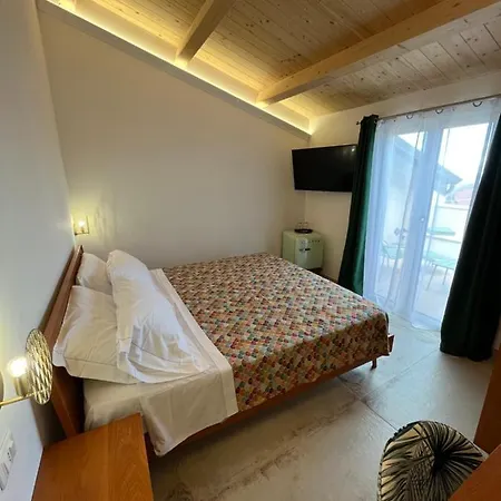 De Loca Bed & Breakfast *