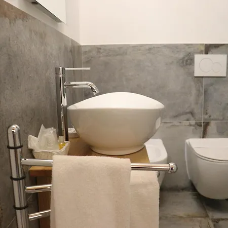 De Loca Panzió 4*