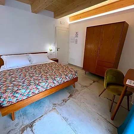 De Loca Bed & Breakfast 4*