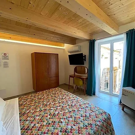De Loca Bed and Breakfast 4*